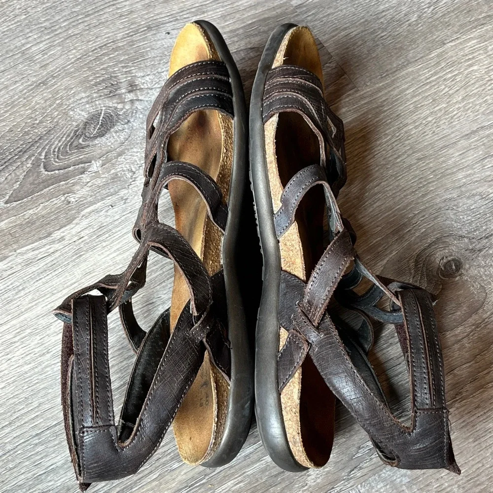 Naot Sara Gladiator Walking Sandals Brown Leather Made in Israel Womens 9‎ EU 40